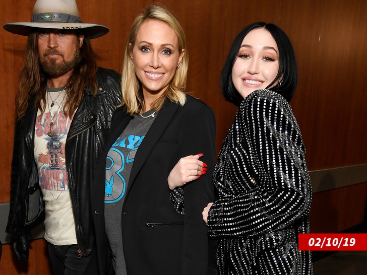 noah and tish cyrus