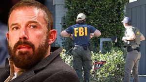 ben affleck and fbi at house