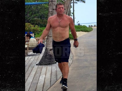 0324-troy-aikman-buff-TMZ-SPORTS-01