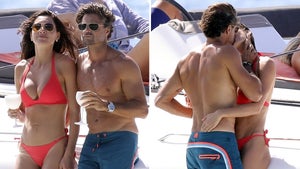 0813-david-charvet-mystery-girl-yacht-st-barts-photos-primary-v2