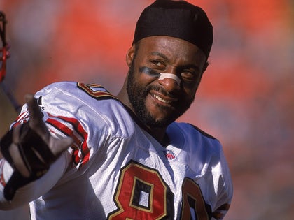 0419-Jerry-Rice-On-The-Field-PRIMARY