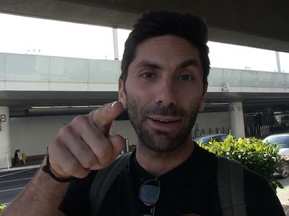 121119-nev-schulman-primary