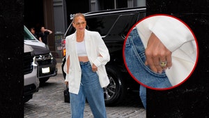 jennifer lopez with ring