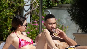 0203-kendall-jenner-ben-simmons-mega-splash