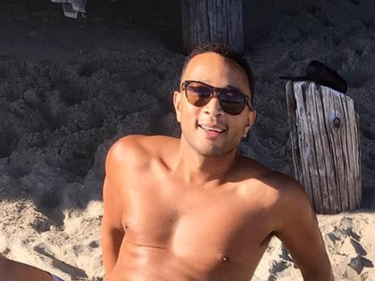 john-legend-shirtless-photos8