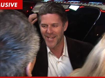 0330-slade-smiley-tmz2-ex