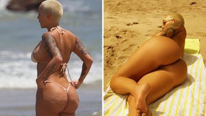 0326_amber_rose_butt_splash_instagram