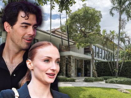 Joe Jonas And Sophie Turner With Their Miami House