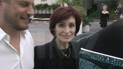 110224_sharon_osbourne-kal