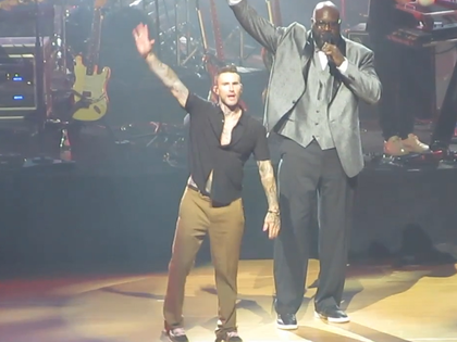 Adam Levine, Shaq concert