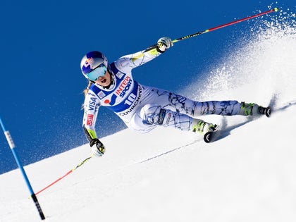 lindsey vonn ski slopes snow photos-01