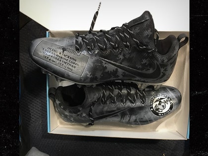 1104-marine-corps-cleats-eric-ebron-INSTAGRAM-01