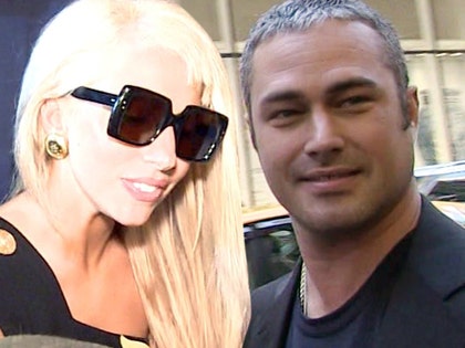 1206-taylor-kinney-lady-gaga-tmz