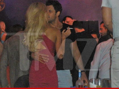 0529_Peta_Murgatroyd_Maksim_Chmerkovskiy_tmz