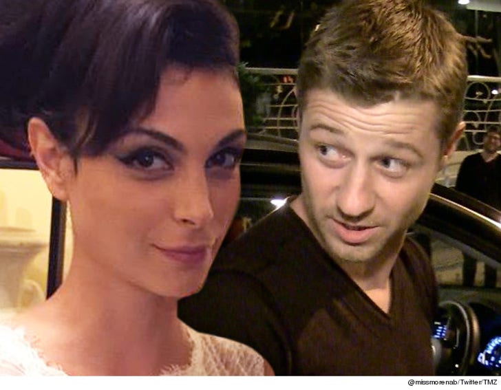 Morena Baccarin Ben McKenzie -- It's A 'Bat' Girl :: 0311-baccarin-mckenzie-twitter-tmz-4