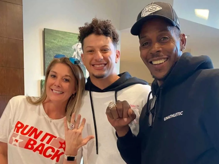 Pat Mahomes family