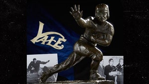 0927-heisman-trophy-heritage-auctions