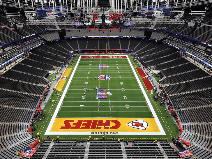 The Final Touches before the Super Bowl!