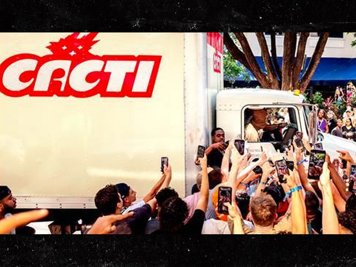 travis scott in miami