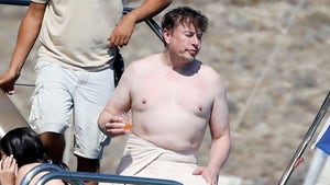 0718-Elon-Musk-Shirtless-Yacht-Drinking-Mykonos-Greece-photos-primary