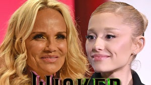 Kristin Chenoweth ariana grande wicked