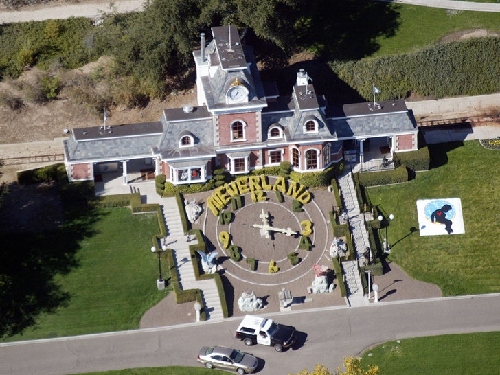 1224-neverland-ranch-getty-03