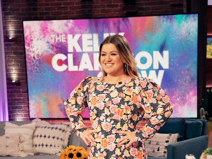 Kelly Clarkson Show set photos 3