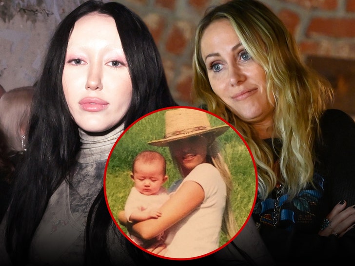 noah cyrus and tish cyrus