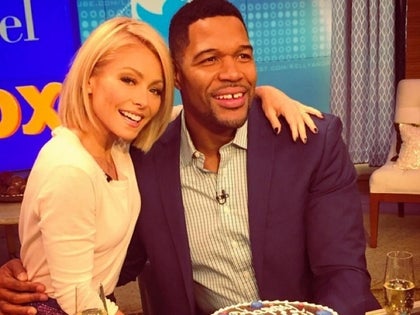 0420_michael_strahan_on_live19