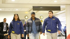 1109-mike-tyson-airport-arrest-photo-twitter-01