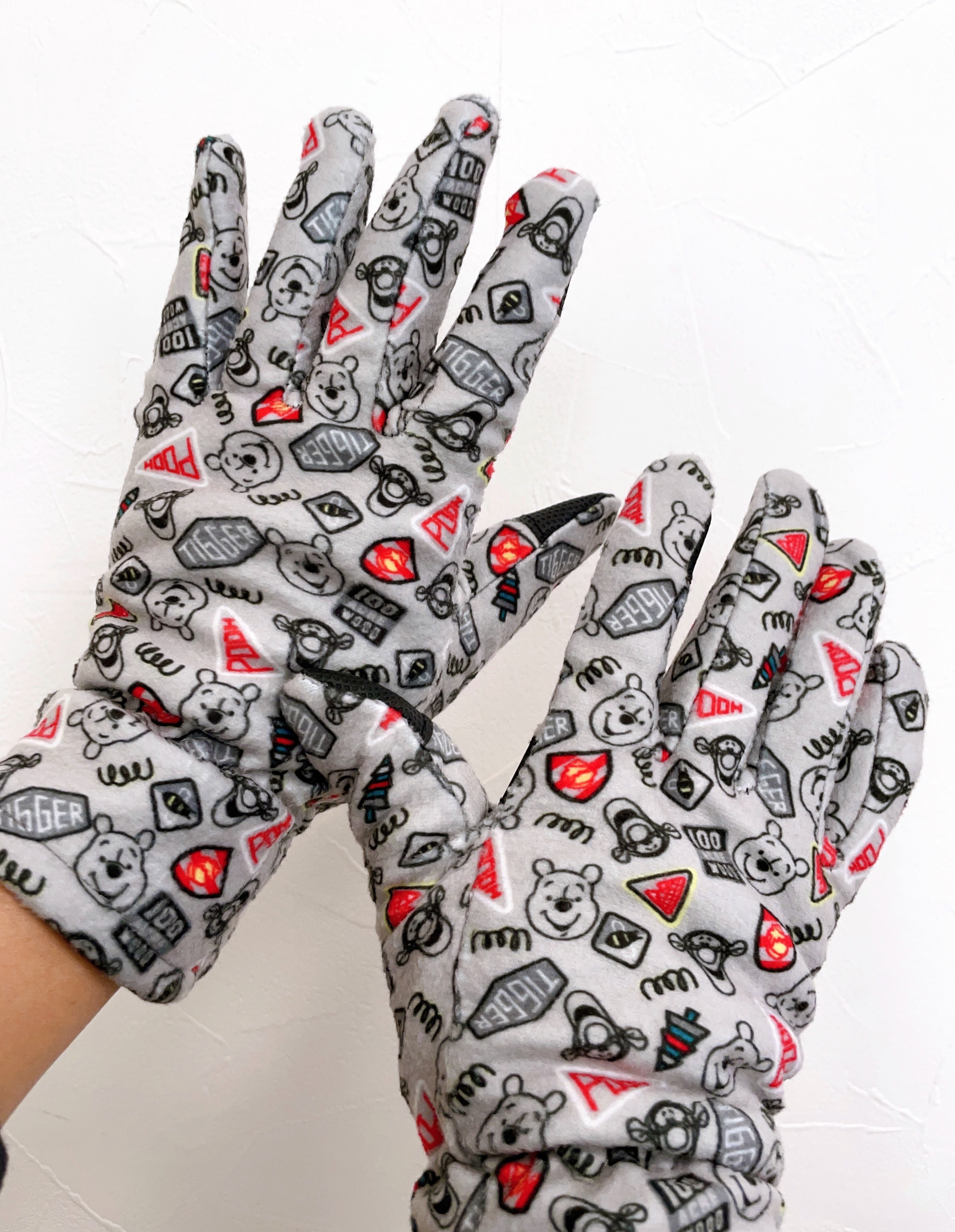 WORKMAN（ワークマン）のおすすめ手袋「PRINT FLEECE GLOVE（プリントフリースグローブ）ディズニー柄」