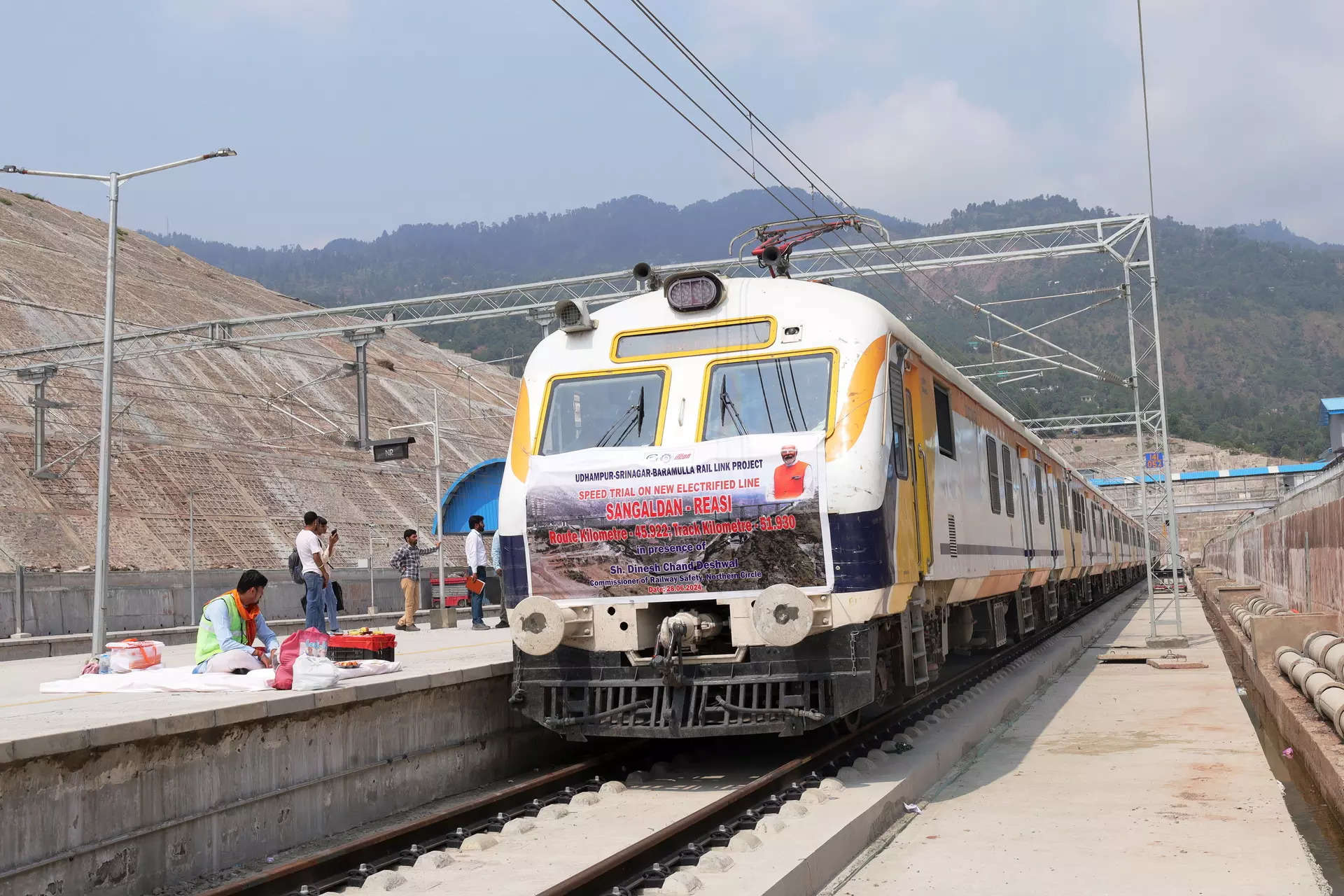 Two cosy trains set to hit the frosty Kashmir track