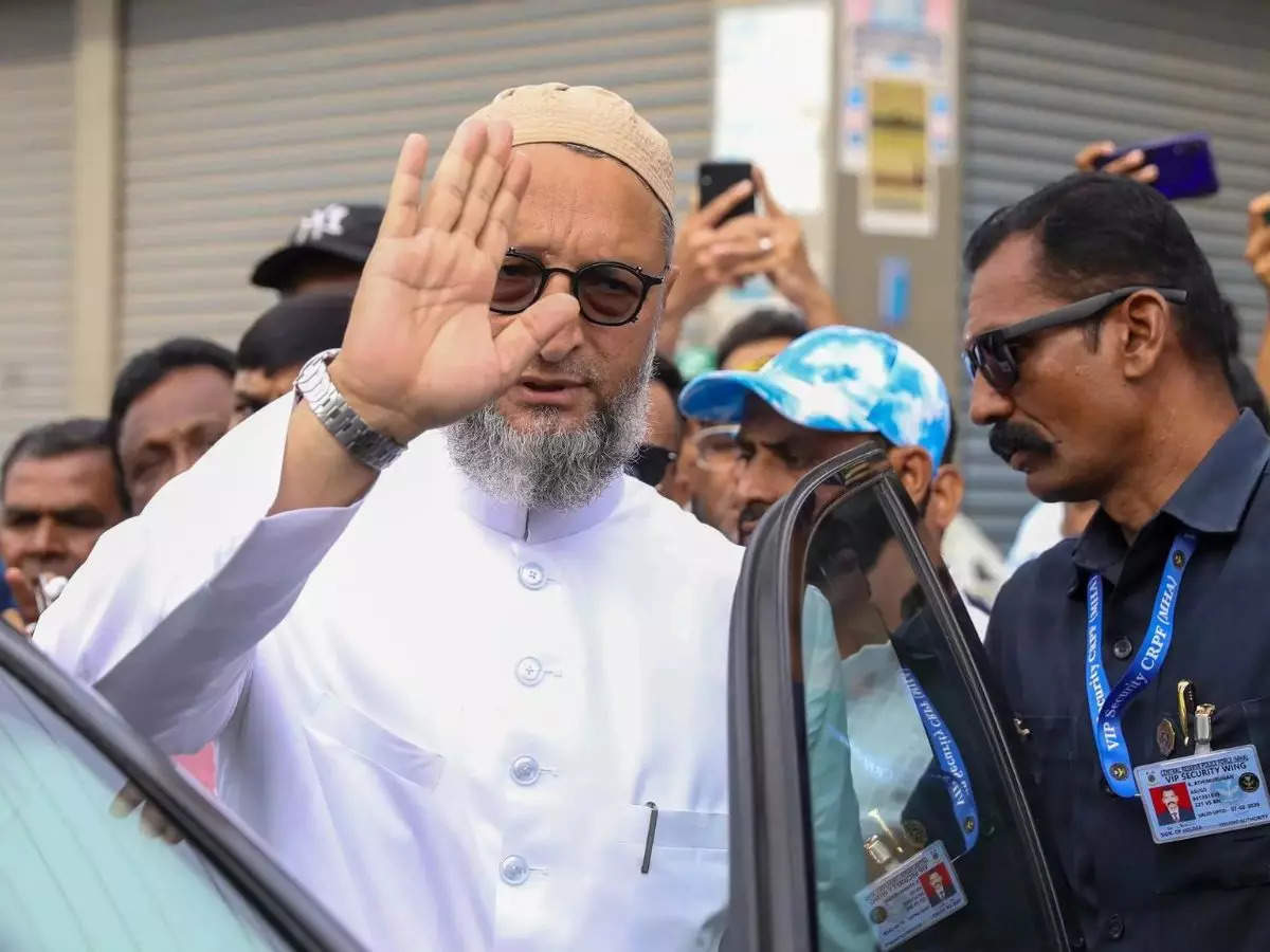 Asaduddin Owaisi to SS Rajamouli: Politicans and celebs vote at Lok Sabha Elections Phase 4:Image