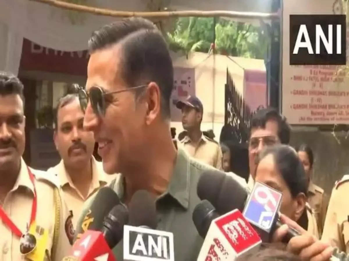 Lok Sabha Elections Phase 5: Ranveer-Deepika, Akshay Kumar, Shaktikanta Das cast votes:Image