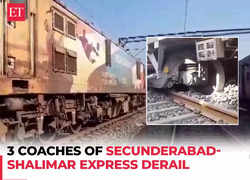 Three coaches of Secunderabad-Shalimar Superfast Express derail near Howrah, no casualty