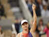 No marathon this time as Swiatek sprints into French Open quarterfinals