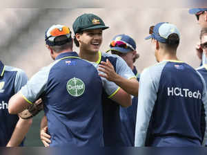 Australia wins the toss and bats 1st in 4th test against India at the MCG