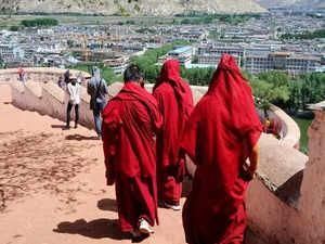 China deploys hundreds of troops to Larung Gar, intensifies religious crackdown in Tibet