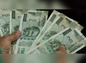 Rupee logs best single-day gain since late Nov to close at 85.71 against US dollar