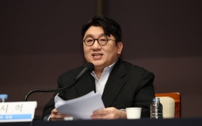 하이브 상장 때 4000억 따로 챙긴 방시혁…당국, 제재 여부 검토