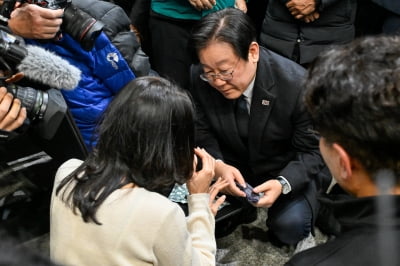 이재명, 제주항공 참사 유족 만나 "해결 위해 최선 다하겠다"