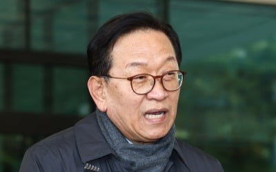 '尹 40년 지기' 석동현 "민주당 무고죄로 고소할 것"