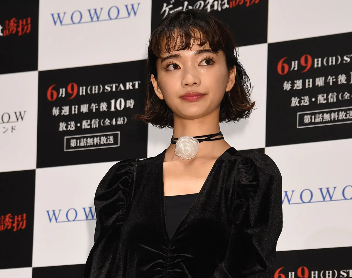 《大学でナンパ》見上愛　同級生の“親友”女優が明かす新・朝ドラヒロインの「素顔」