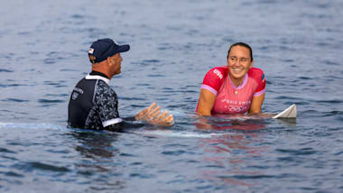 Carissa Moore not ruling out return to competition after surfing Teahupo'o while pregnant