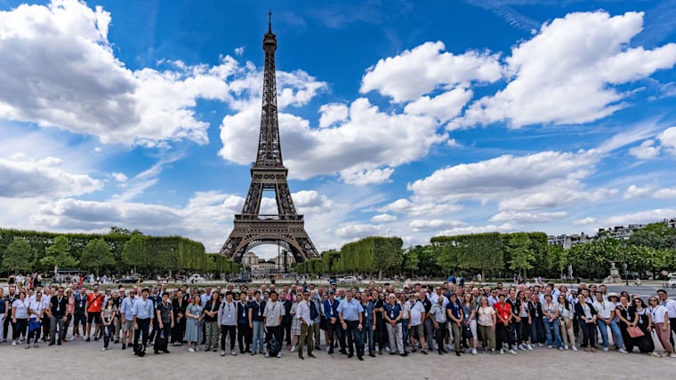 La première réunion des diffuseurs mondiaux s'est tenue à Paris alors que l'enthousiasme grandit deux ans avant la cérémonie d'ouverture des Jeux