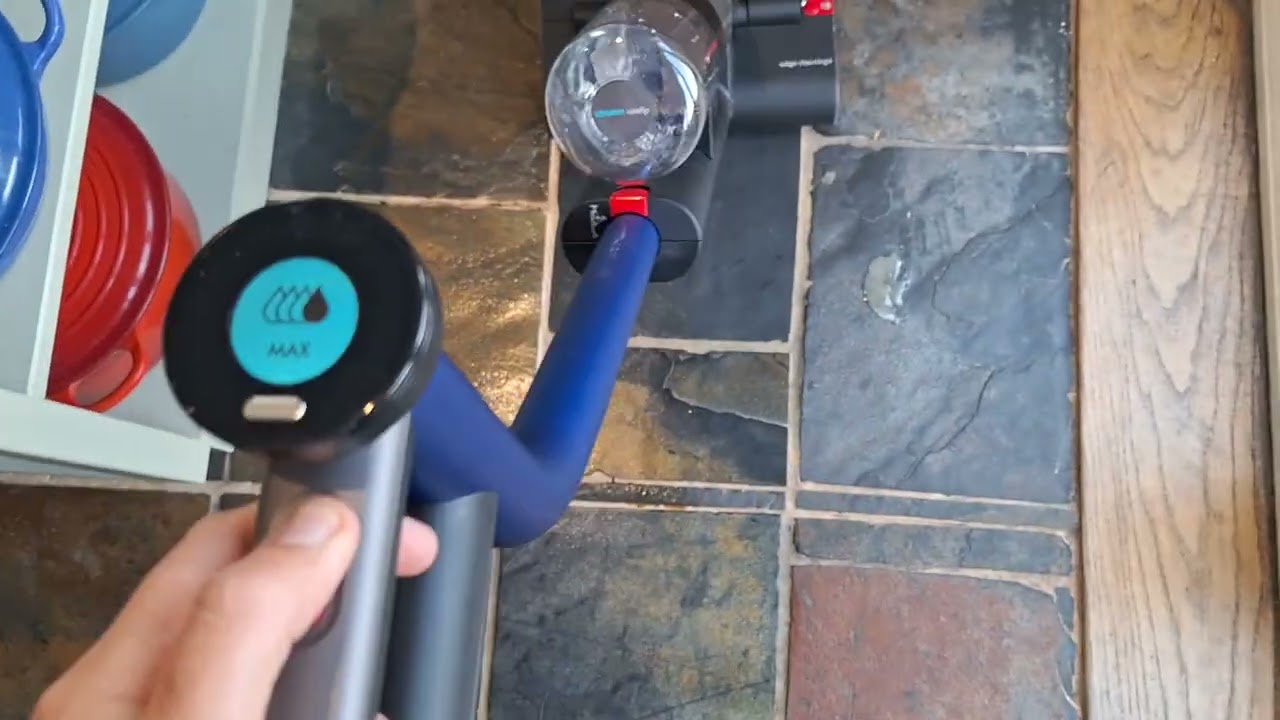 Dyson WashG1 - Marmite test - YouTube