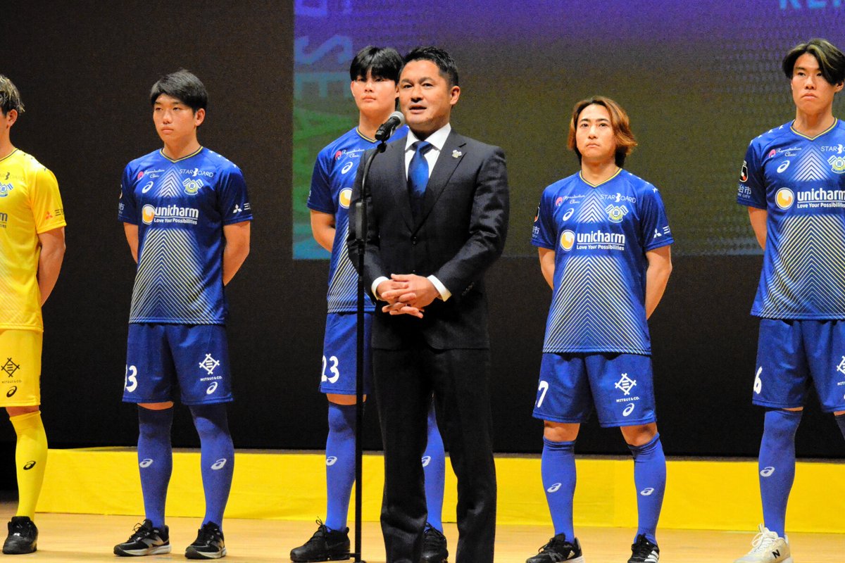 「J1昇格を最優先」倉石新監督　J2初参戦のFC今治、方針発表