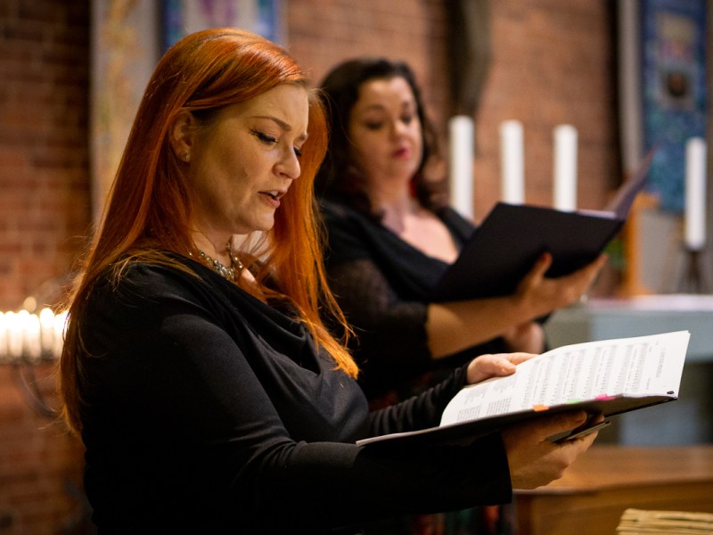 Tanja Heesen und Karla Bytnarova singen Weihnachtslieder