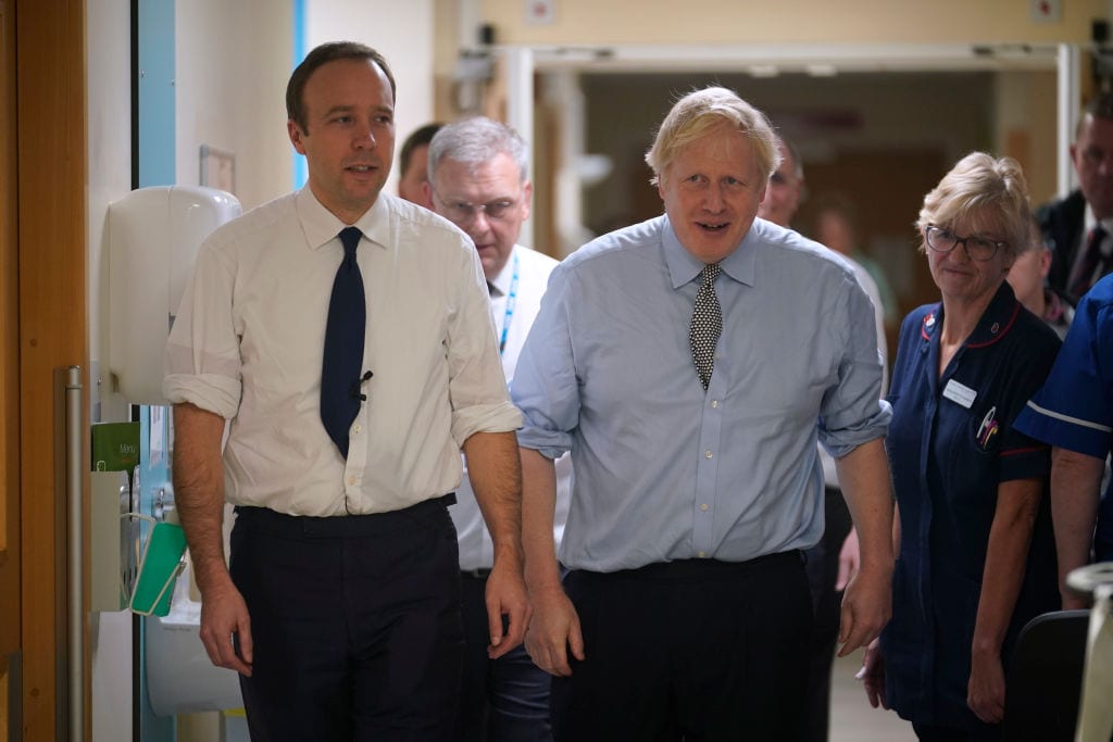 Matt Hancock and boris Johnson are trying to get more ventilators (Photo: Getty Images)