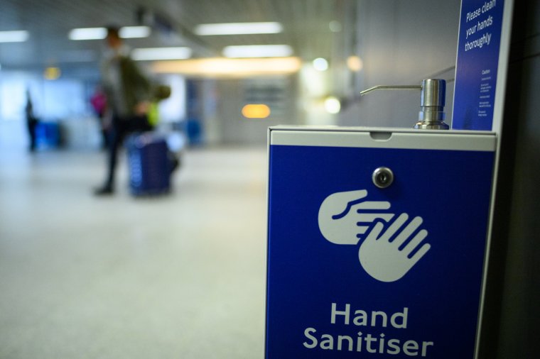 LONDON, UNITED KINGDOM - JUNE 08: A hand sanitiser station is seen within Kings Cross station, on June 08, 2020 in London, England. As the British government further relaxes Covid-19 lockdown measures in England, this week sees preparations being made to open non-essential stores and Transport for London handing out face masks to commuters. International travelers arriving in the UK will face a 14-day quarantine period. (Photo by Leon Neal/Getty Images)